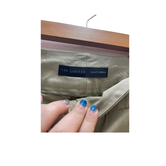 The limited Capri/Cropped women's pants NWT - Picture 3 of 4
